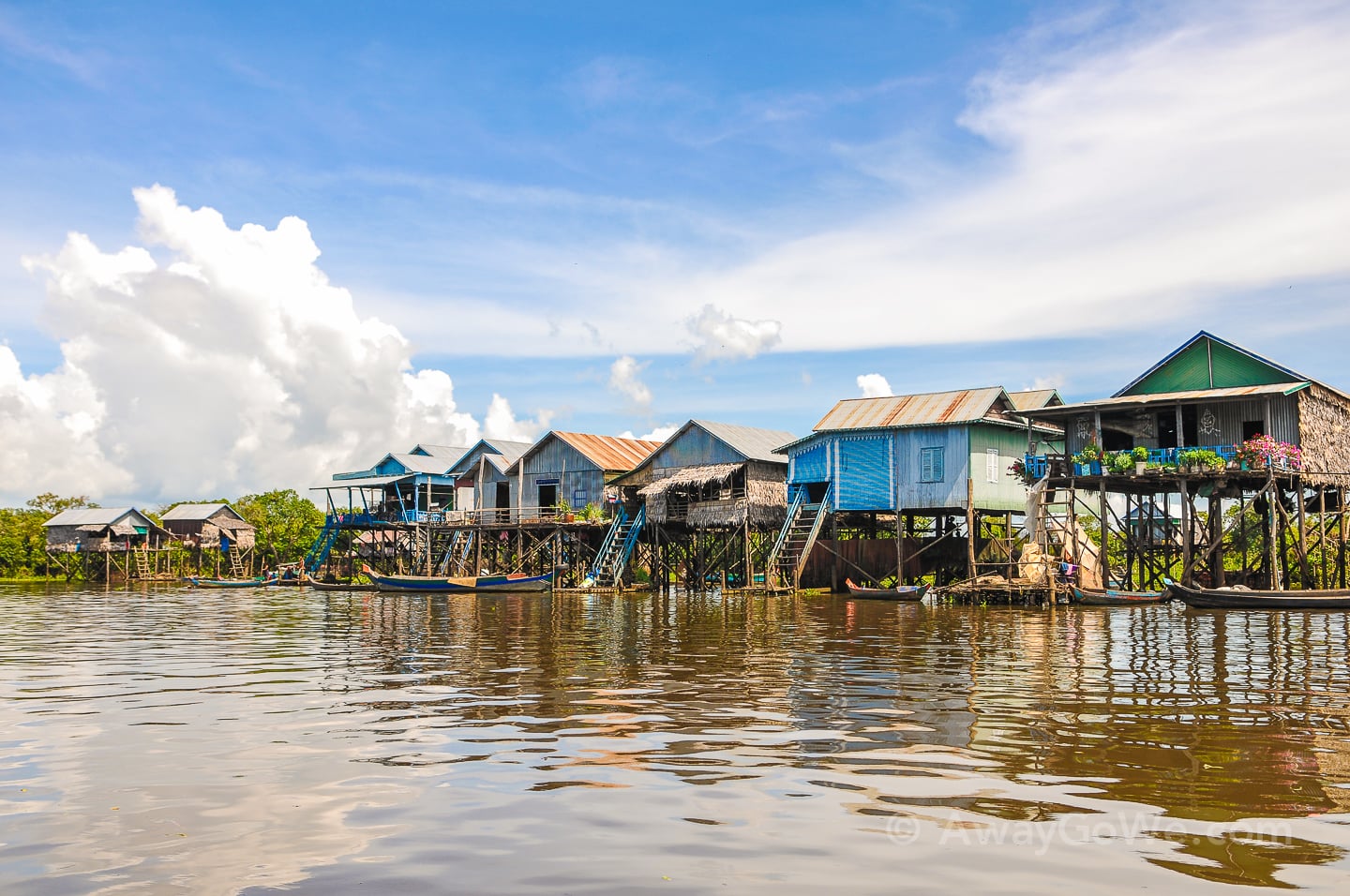 Kompong Phluk Floating Village: Visiting on Your Own - AwayGoWe