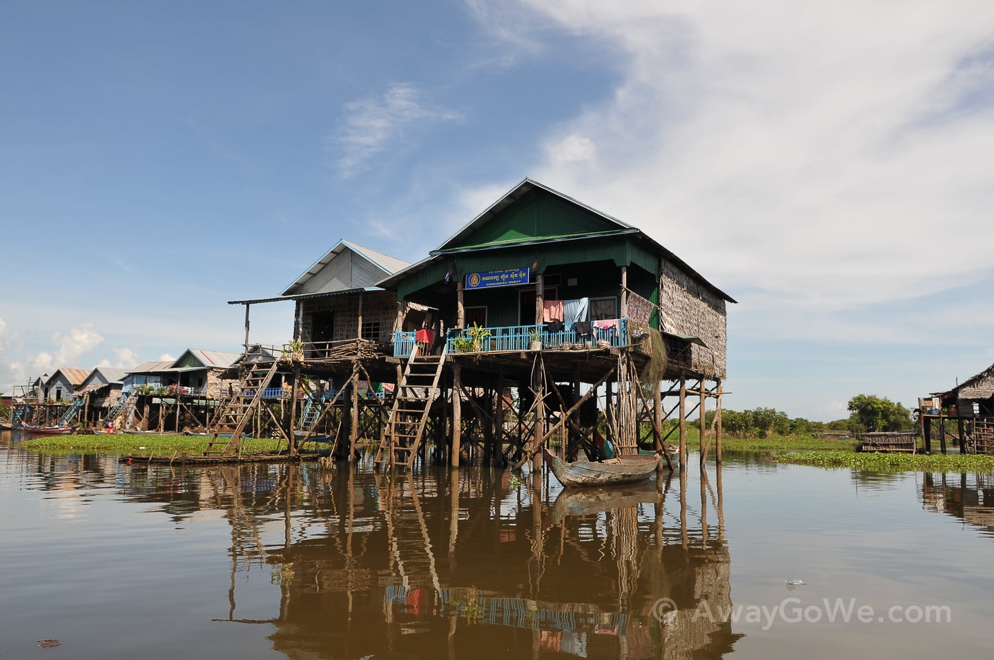 Kompong Phluk Floating Village: Visiting on Your Own - AwayGoWe