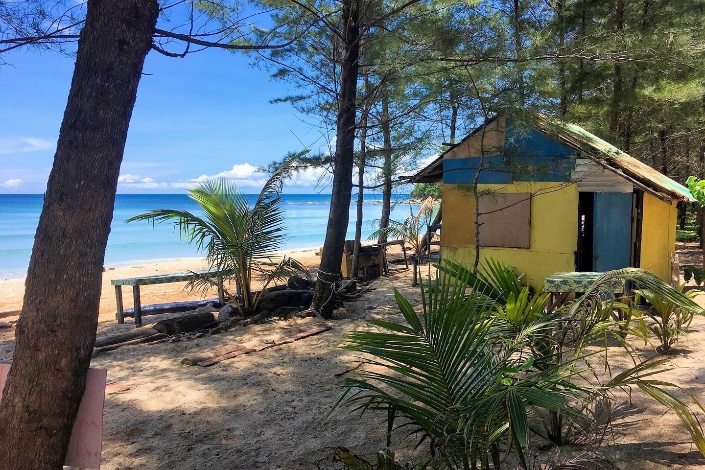 secret beach kudat sabah malaysia borneo