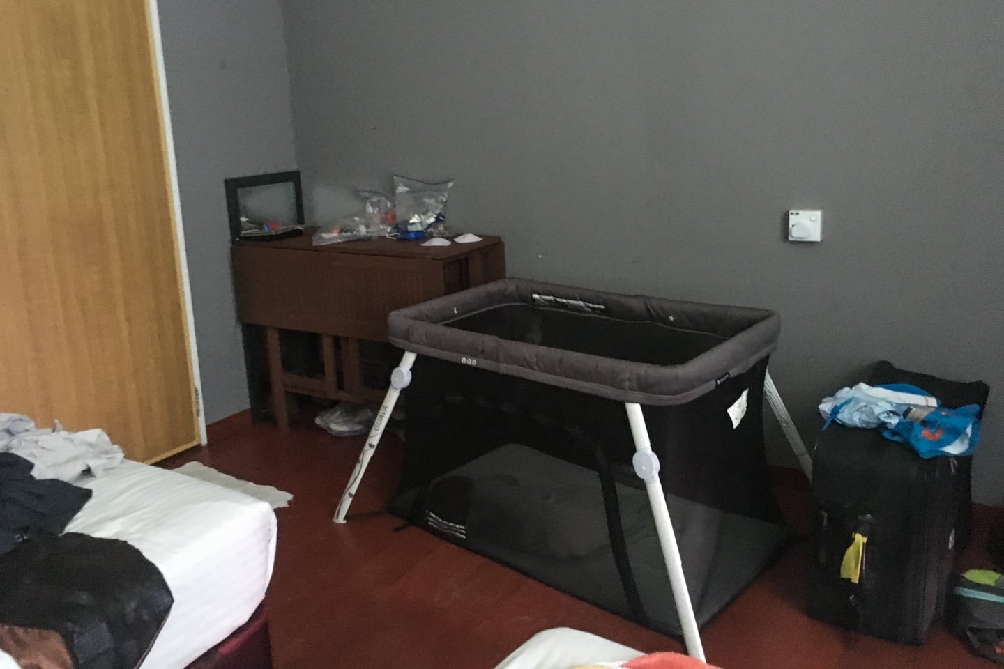 Lotus Travel Crib A Traveler S Honest Review Awaygowe