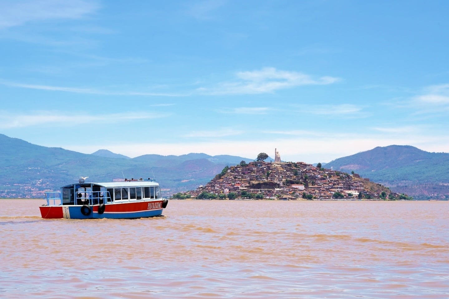 boat from Patzcuaro to Janitzio